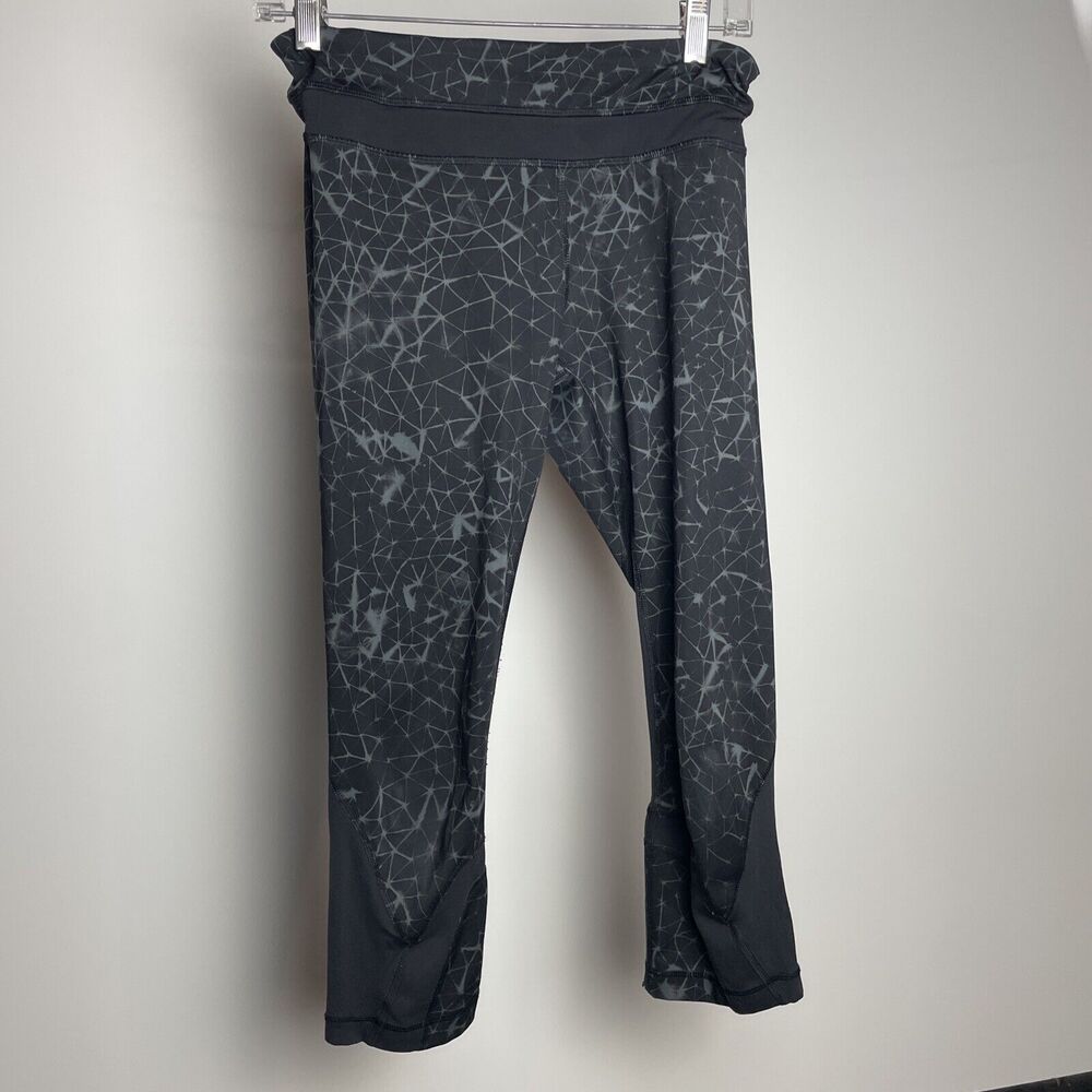 Lululemon Women's Size 6 Star Crushed Coal Black Run Inspire Crop Leggings